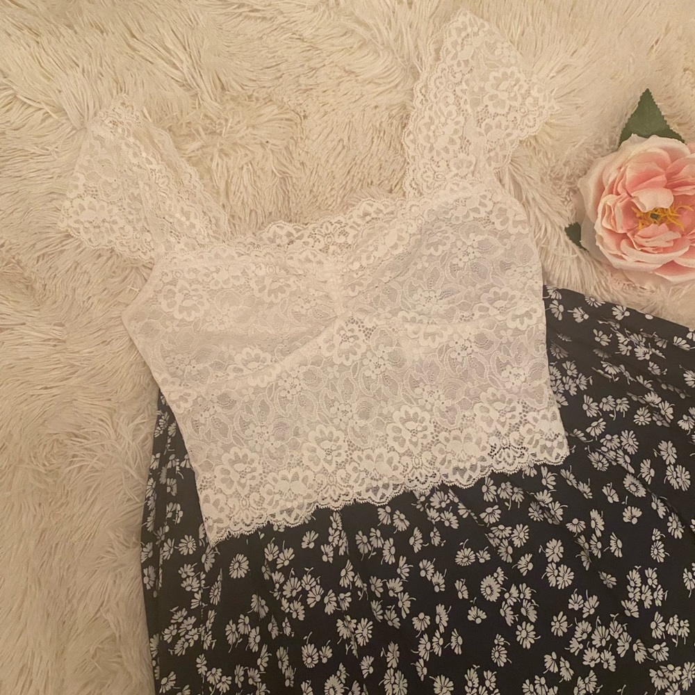 Vintage A&F Lace milk maid top